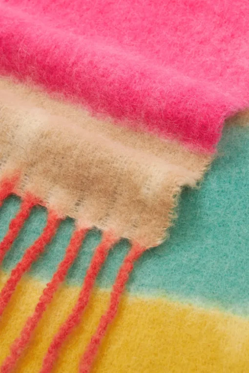 Betty Scarf