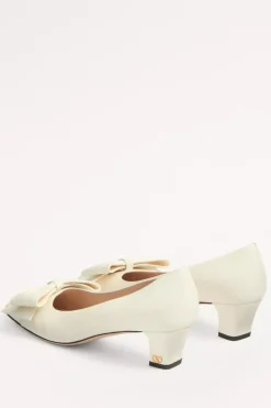 Bowow Pumps