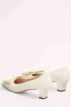 Bowow Pumps