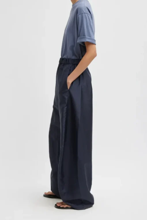 Crispy Nylon Winslow Pant