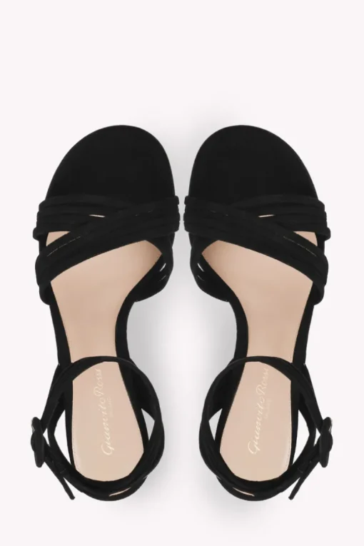 Lianne Sandal