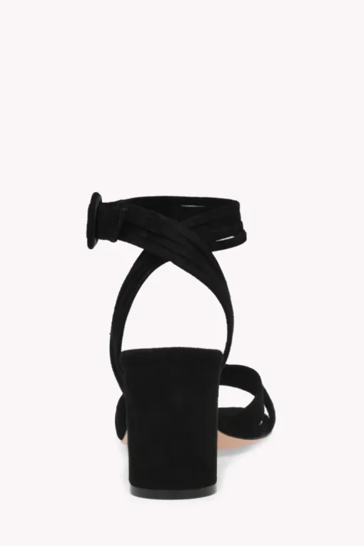 Lianne Sandal