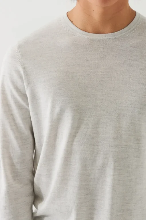 Lightweight Crewneck