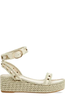 Rockstud Flatform Sandals