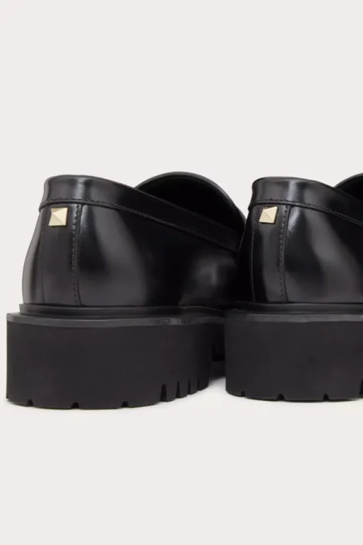 Rockstud Loafer