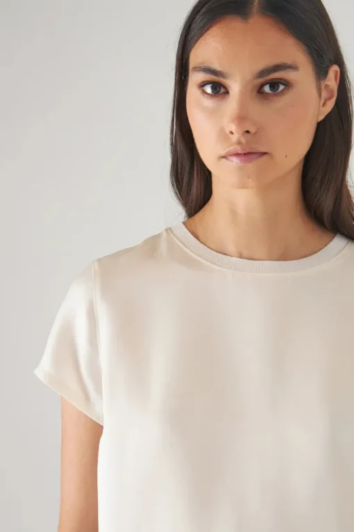 Silk Short Sleeve Crewneck
