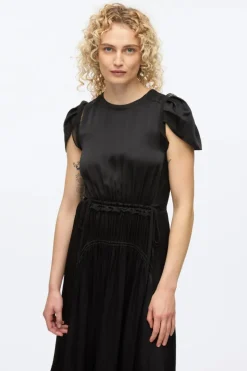 Soft Tulip Sleeve Dress
