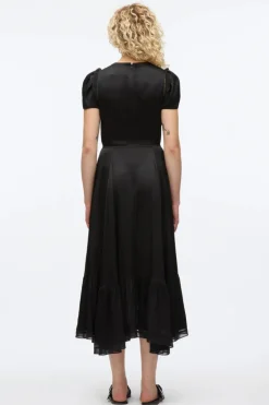 Soft Tulip Sleeve Dress