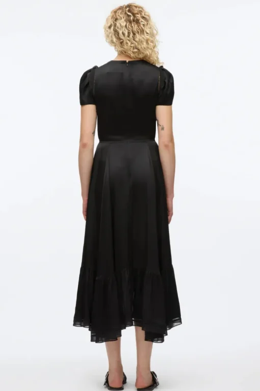Soft Tulip Sleeve Dress