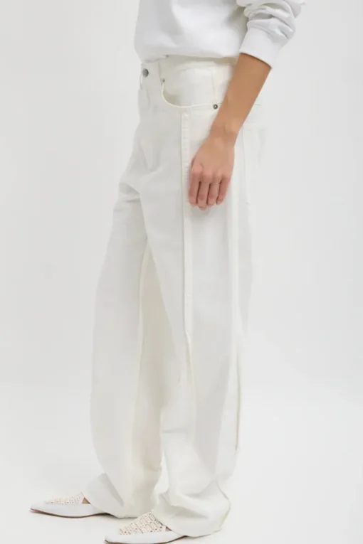 Spring Denim Tuck Jean