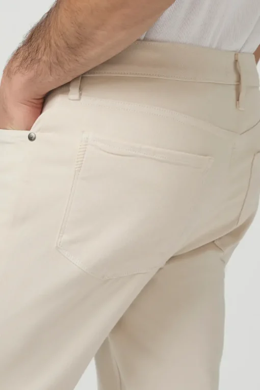 Transcend Federal Slim Straight Jean